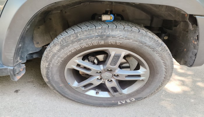 2022 Mahindra Thar LX PETROL HT 4WD AT, Petrol, Automatic, 11,363 km, tyre