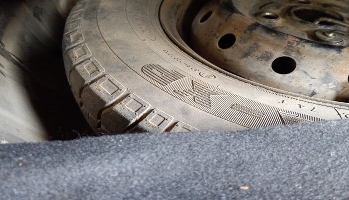 2014 Maruti Alto 800 LXI, Petrol, Manual, 93,009 km, tyre