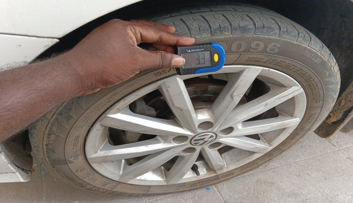 2018 Volkswagen Ameo HIGHLINE1.2L PLUS 16 ALLOY, Petrol, Manual, 67,995 km, tyre