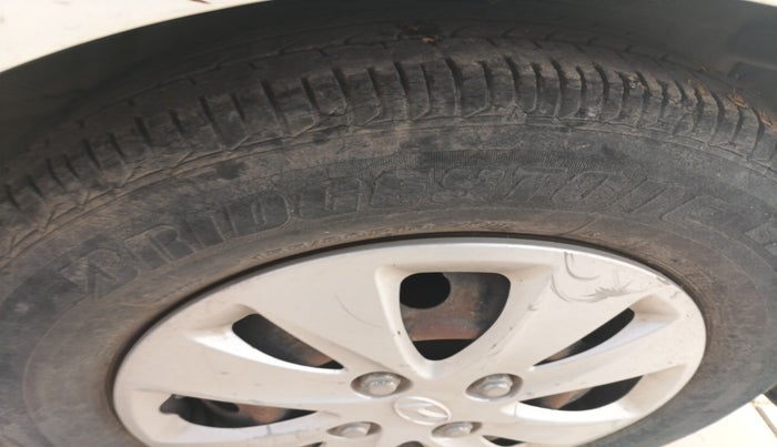 2011 Hyundai i10 SPORTZ 1.2, Petrol, Manual, 74,528 km, tyre