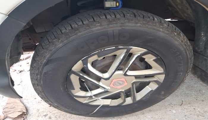 2019 Mahindra Xylo H4 BS IV, Diesel, Manual, 79,096 km, tyre