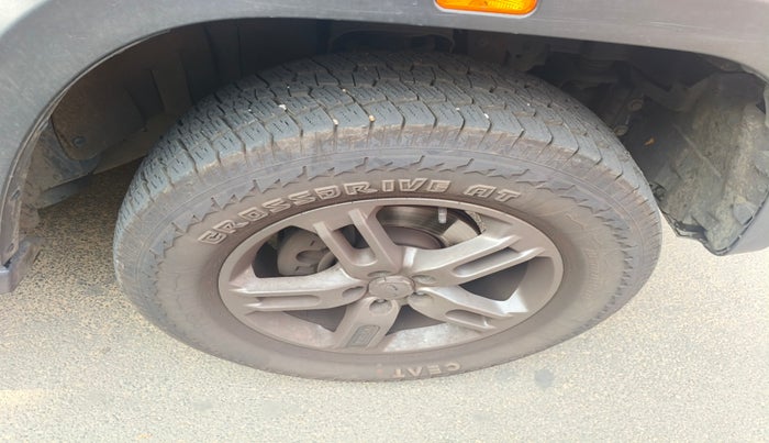 2022 Mahindra Thar LX HT PETROL 4WD MT, Petrol, Manual, 25,510 km, tyre