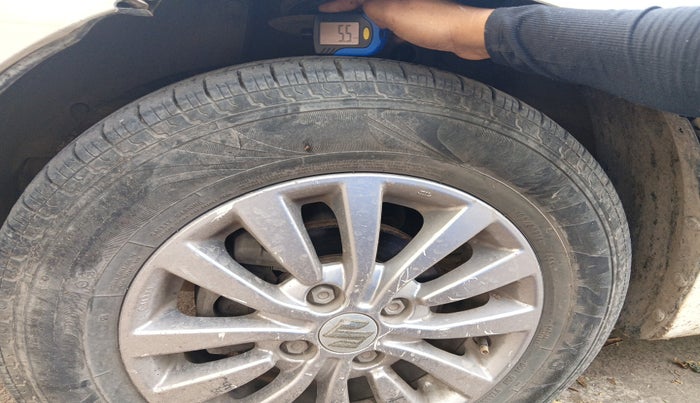 2019 Maruti Dzire LXI, Petrol, Manual, 50,990 km, tyre