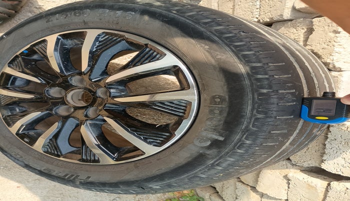 2021 Toyota URBAN CRUISER PREMIUM GRADE MT, Petrol, Manual, 1,08,109 km, tyre