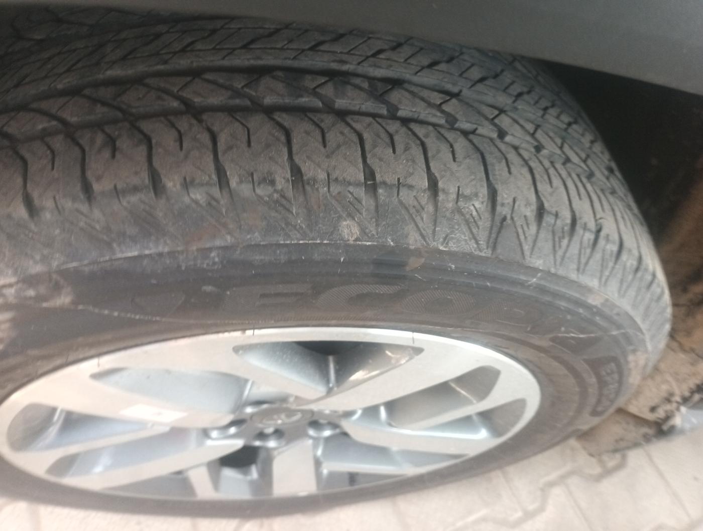 2023 Tata Safari XZA PLUS O 7STR, Diesel, Automatic, 3,388 km, tyre