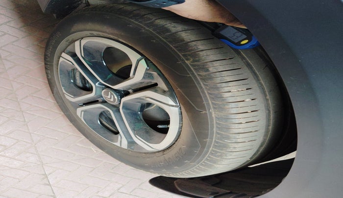 2023 CITROEN C3 AIRCROSS MAX 1.2 5 STR, Petrol, Manual, 9,801 km, tyre