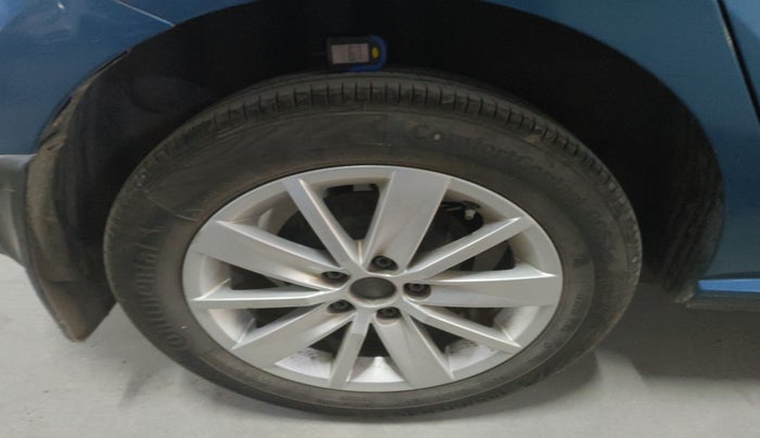 2016 Volkswagen Polo HIGHLINE1.2L, Petrol, Manual, 47,841 km, tyre