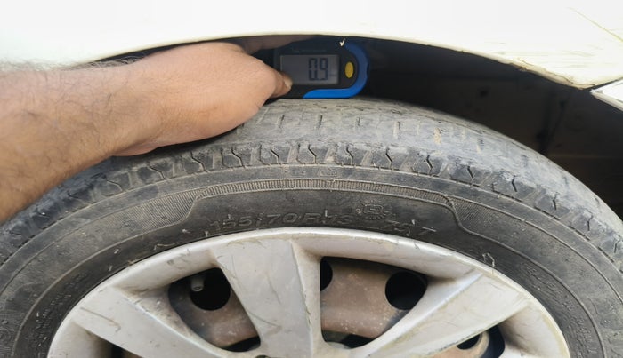 2012 Hyundai Eon SPORTZ, Petrol, Manual, 1,02,730 km, tyre