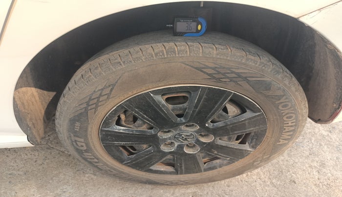 2012 Volkswagen Polo TRENDLINE 1.2L PETROL, Petrol, Manual, 1,09,501 km, tyre