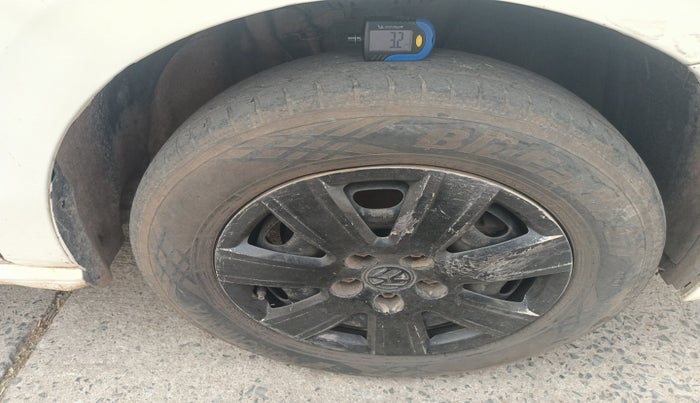 2012 Volkswagen Polo TRENDLINE 1.2L PETROL, Petrol, Manual, 1,09,501 km, tyre