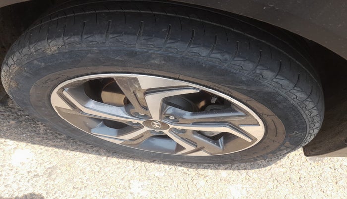 2019 Hyundai Creta SX SPORTS EDITION 1.6 DIESEL, Diesel, Manual, 1,36,392 km, tyre