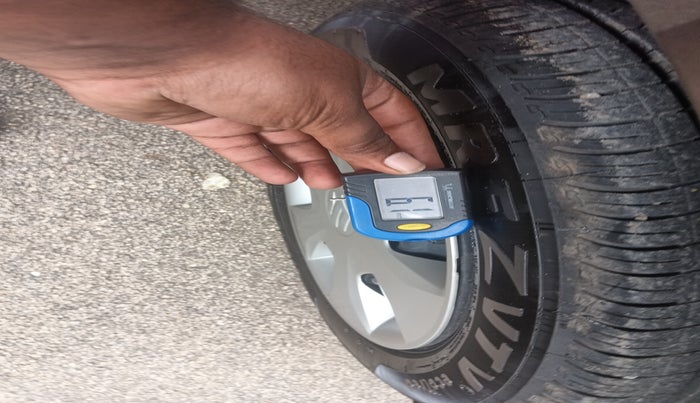 2024 Maruti New Wagon-R VXI 1.0 AMT, Petrol, Automatic, 2,252 km, tyre