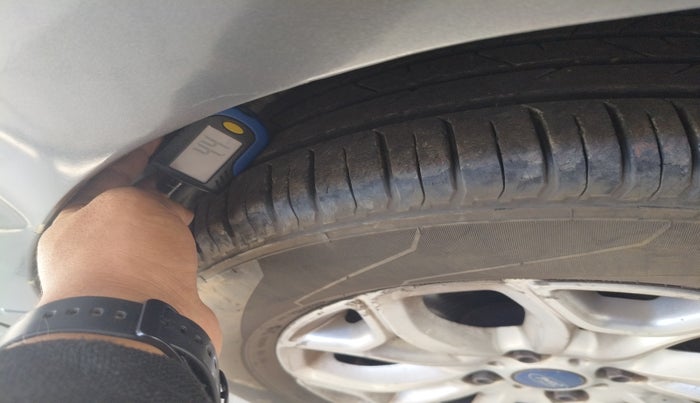 2015 Ford Ecosport TITANIUM 1.5L DIESEL, Diesel, Manual, 96,335 km, tyre