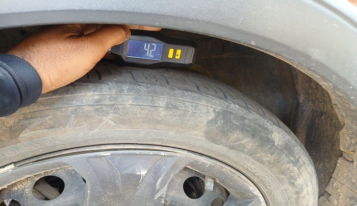 2018 Ford FREESTYLE TREND 1.2 PETROL, Petrol, Manual, 1,14,128 km, tyre