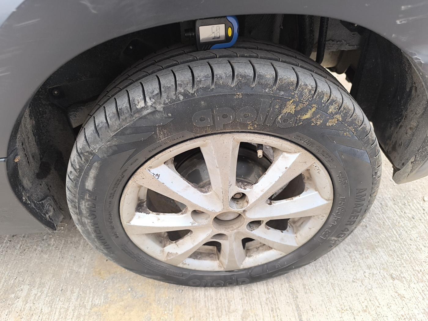 2018 Tata TIAGO NRG PETROL, Petrol, Manual, 78,106 km, tyre