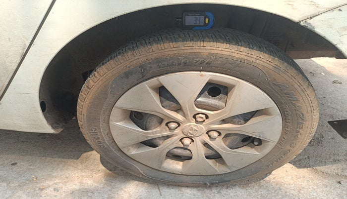 2015 Hyundai Xcent S 1.1 CRDI, Diesel, Manual, 1,22,743 km, tyre