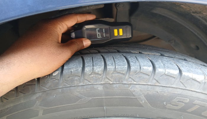 2019 Maruti Ertiga ZXI+ SHVS, Petrol, Manual, 94,569 km, tyre