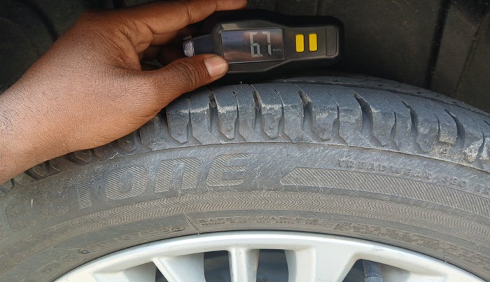 2019 Maruti Ertiga ZXI+ SHVS, Petrol, Manual, 94,569 km, tyre