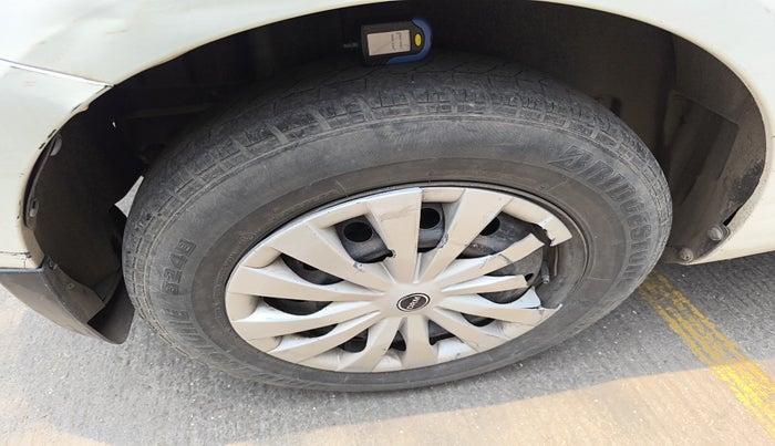2011 Maruti Swift VDI, Diesel, Manual, 1,90,000 km, tyre