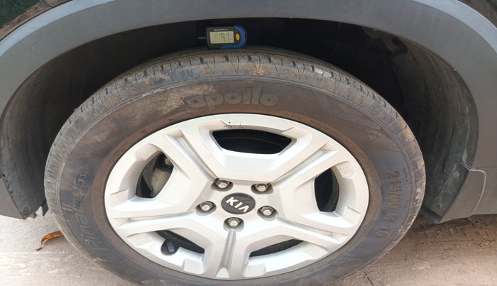 2021 KIA SONET HTX 1.5, Diesel, Manual, 28,076 km, tyre