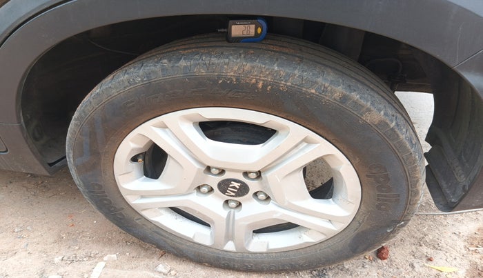 2021 KIA SONET HTX 1.5, Diesel, Manual, 28,076 km, tyre