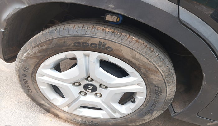 2021 KIA SONET HTX 1.5, Diesel, Manual, 28,076 km, tyre