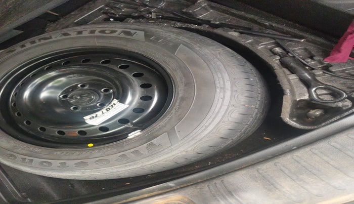 2018 Jeep Compass LONGITUDE 2.0 DIESEL, Diesel, Manual, 94,512 km, tyre