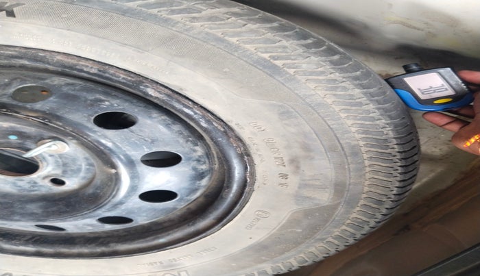 2016 Maruti Swift Dzire VDI ABS, Diesel, Manual, 79,354 km, tyre