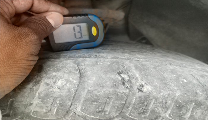 2017 Mahindra XUV500 W6, Diesel, Manual, 44,690 km, tyre