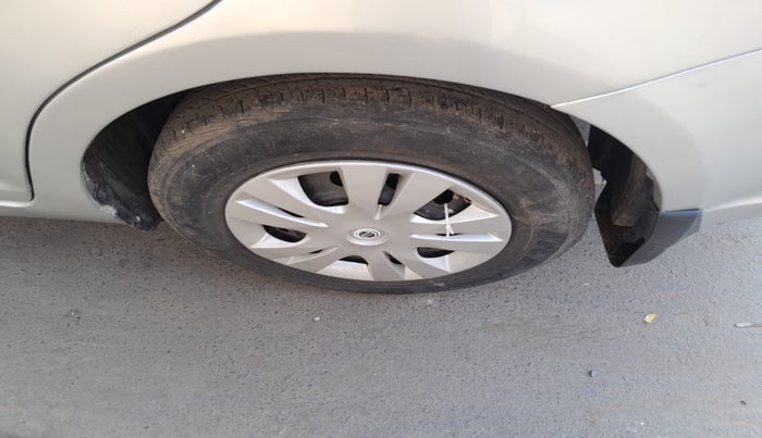 2011 Maruti Swift Dzire VDI, Diesel, Manual, 1,45,499 km, tyre