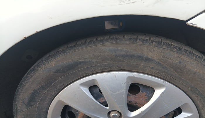 2011 Hyundai i10 SPORTZ 1.2, Petrol, Manual, 70,732 km, tyre
