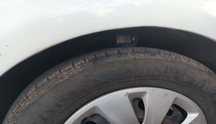 2011 Hyundai i10 SPORTZ 1.2, Petrol, Manual, 70,732 km, tyre