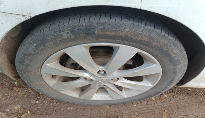 2011 Hyundai Verna FLUIDIC 1.6 CRDI SX OPT, Diesel, Manual, 2,15,693 km, tyre
