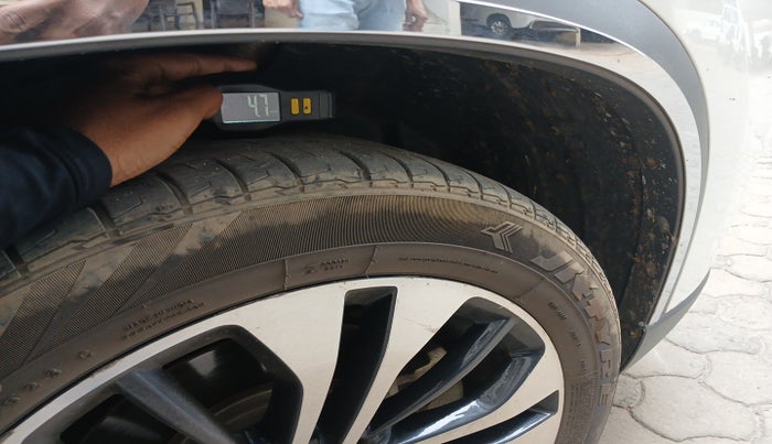 2022 MG HECTOR PLUS SHARP 1.5 PETROL TURBO HYBRID MT 6-STR, Petrol, Manual, 72,672 km, tyre