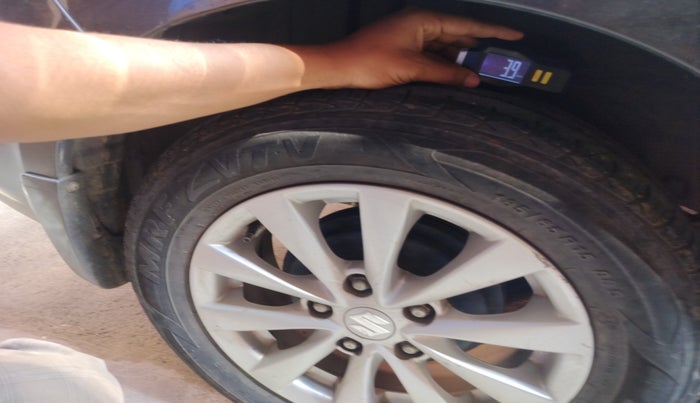 2014 Maruti Ertiga ZDI, Diesel, Manual, 1,30,943 km, tyre