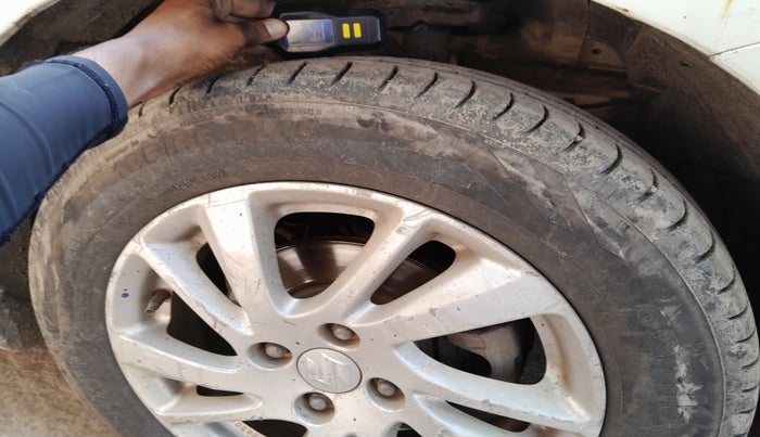 2013 Maruti Swift ZDI, Diesel, Manual, 1,09,187 km, tyre