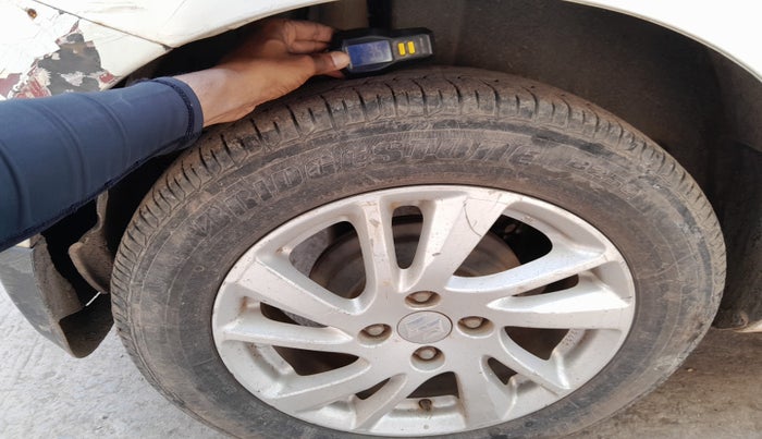 2013 Maruti Swift ZDI, Diesel, Manual, 1,09,187 km, tyre