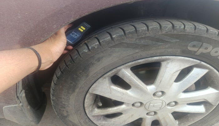 2014 Honda Amaze 1.5L I-DTEC VX, Diesel, Manual, 89,428 km, tyre