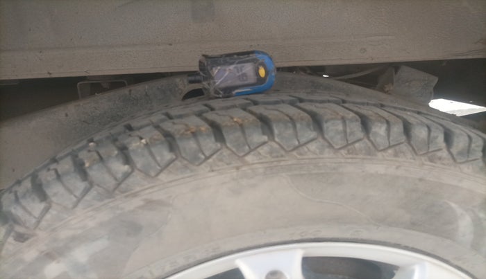 2011 Mahindra Bolero DI BS-III, Diesel, Manual, 1,28,502 km, tyre