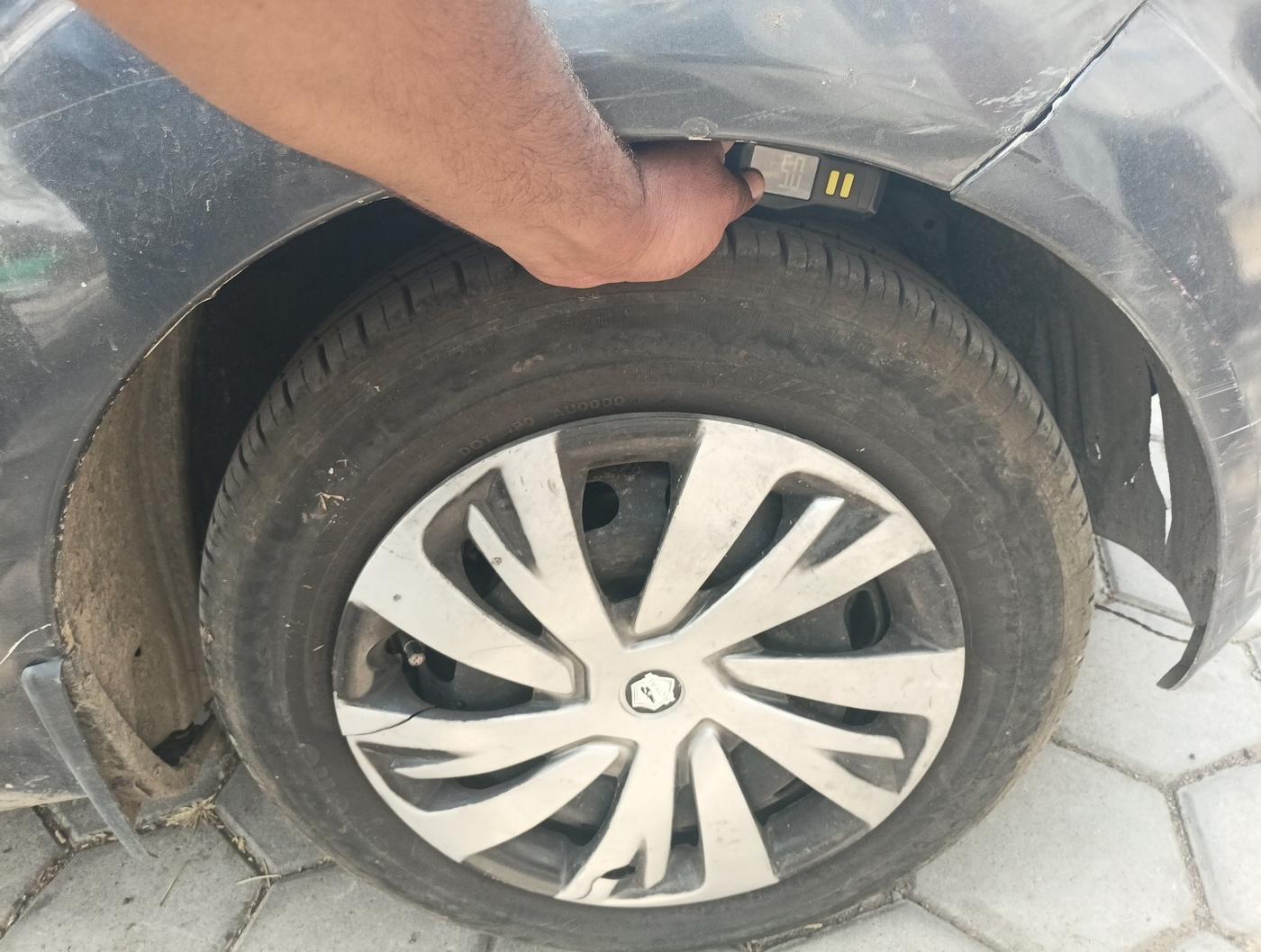 2014 Ford Figo ZXI 1.4 DIESEL, Diesel, Manual, 92,020 km, tyre
