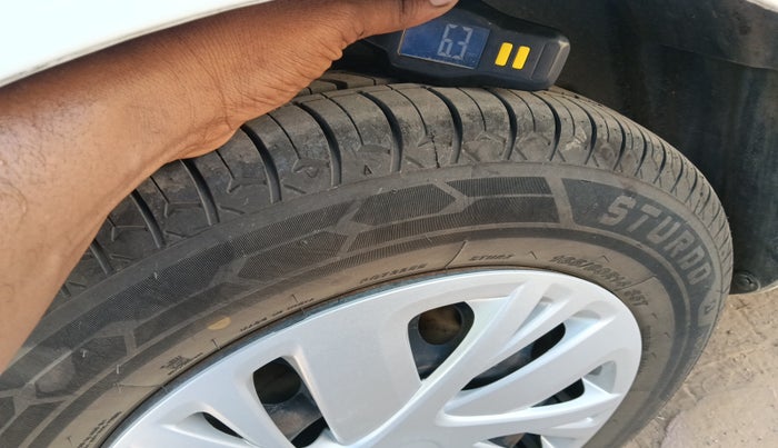 2015 Maruti Swift Dzire VDI ABS, Diesel, Manual, 1,16,560 km, tyre