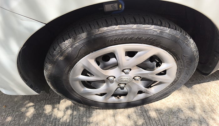 2017 Hyundai Grand i10 MAGNA AT 1.2 KAPPA VTVT, Petrol, Automatic, 14,224 km, tyre