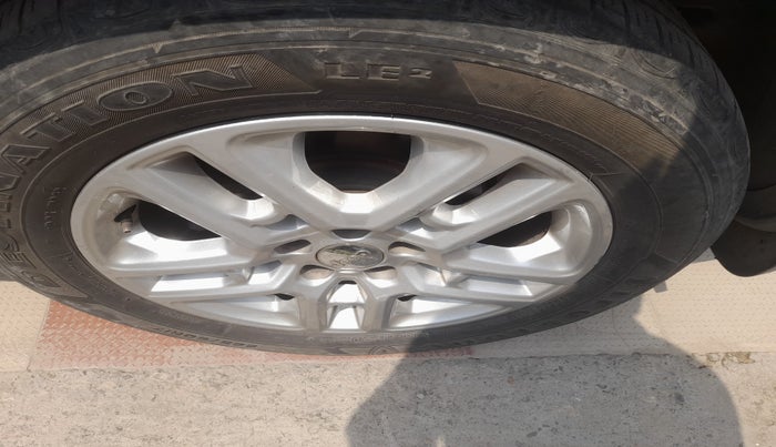 2019 Jeep Compass LIMITED 2.0 DIESEL, Diesel, Manual, 1,01,171 km, tyre