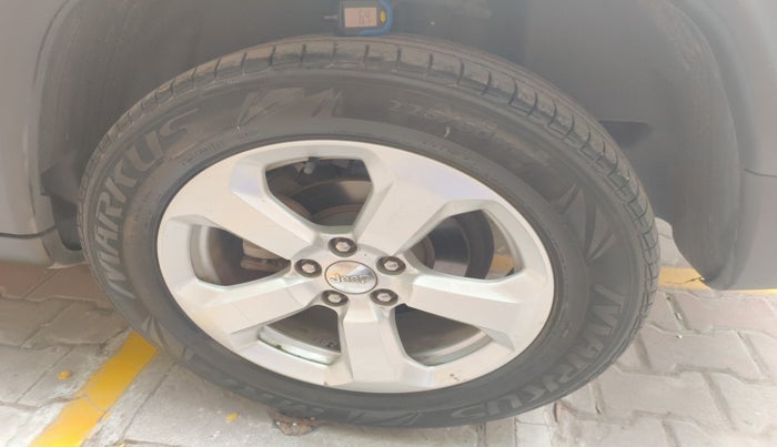 2017 Jeep Compass LONGITUDE (O) 2.0 DIESEL, Diesel, Manual, 82,516 km, tyre