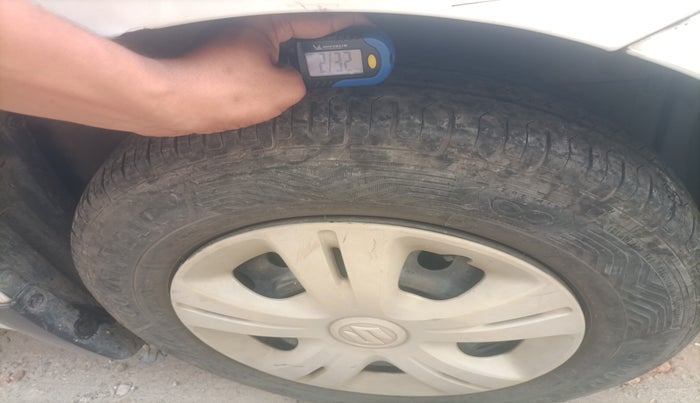 2010 Maruti Swift Dzire VXI, Petrol, Manual, 1,50,000 km, tyre