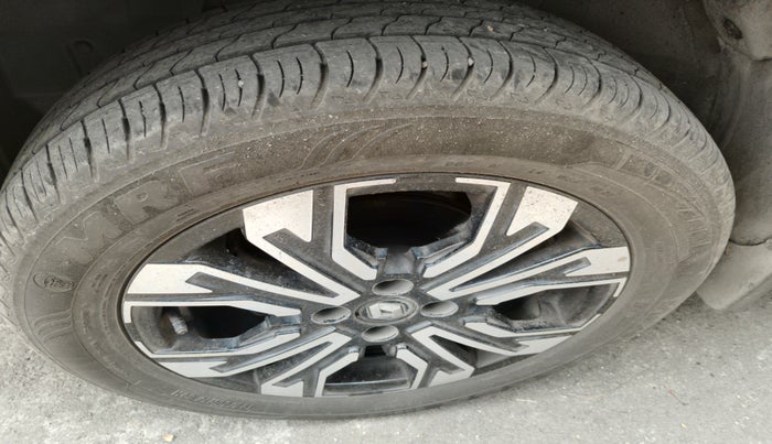 2022 Renault Kiger RXT (O) AMT, Petrol, Automatic, 6,817 km, tyre