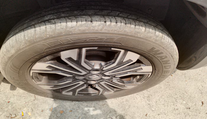 2022 Renault Kiger RXT (O) AMT, Petrol, Automatic, 6,817 km, tyre