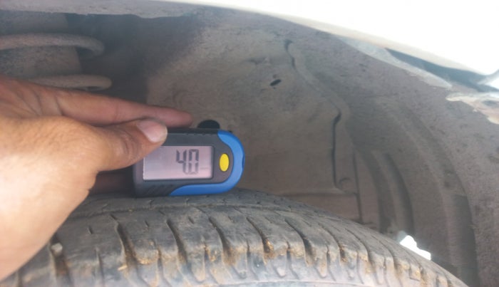 2012 Maruti Wagon R 1.0 LXI, Petrol, Manual, 49,965 km, tyre