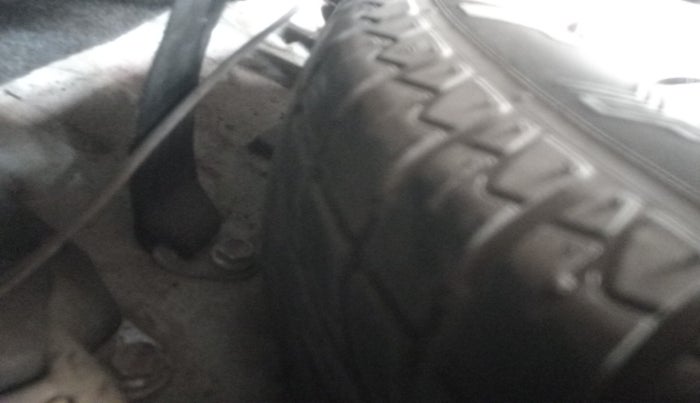 2012 Maruti Wagon R 1.0 LXI, Petrol, Manual, 49,965 km, tyre