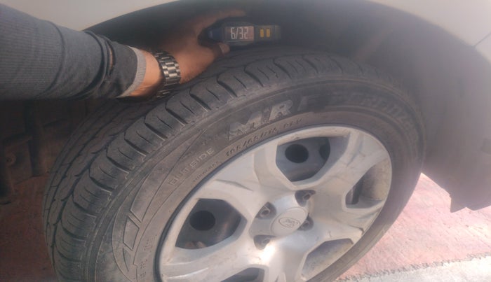 2015 Ford Ecosport AMBIENTE 1.5L DIESEL, Diesel, Manual, 53,952 km, tyre